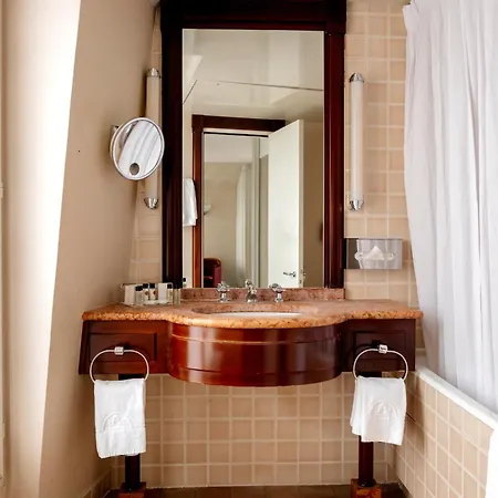 De L'arcade Παρίσι