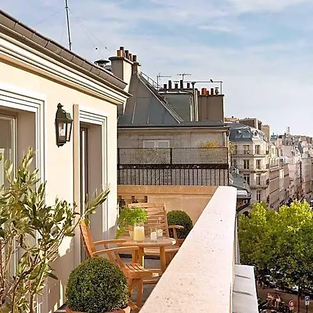 Hotel De L'arcade Paris