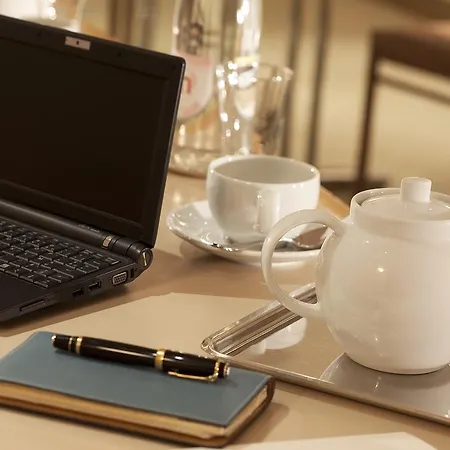 De L'arcade Παρίσι