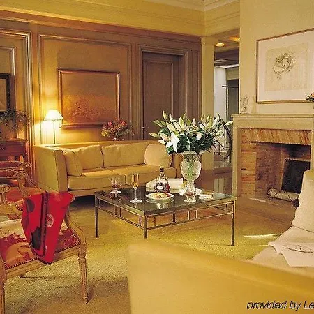 De L'arcade Hotel 3*