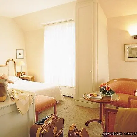 De L'arcade 3* Παρίσι