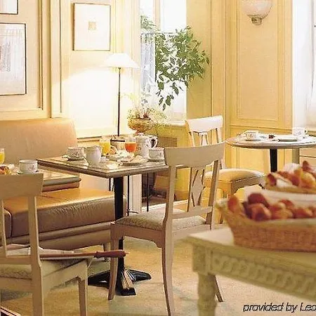 De L'arcade 3* Paris