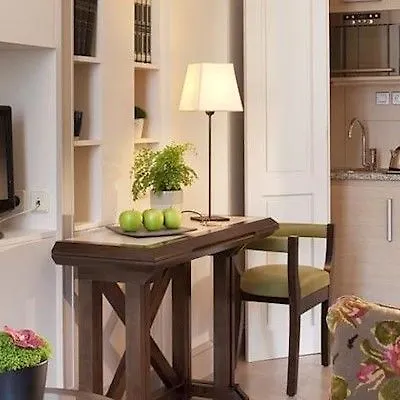 호텔 드 라카드 3*