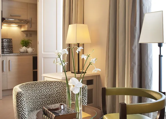 Hotel De L'arcade Parigi