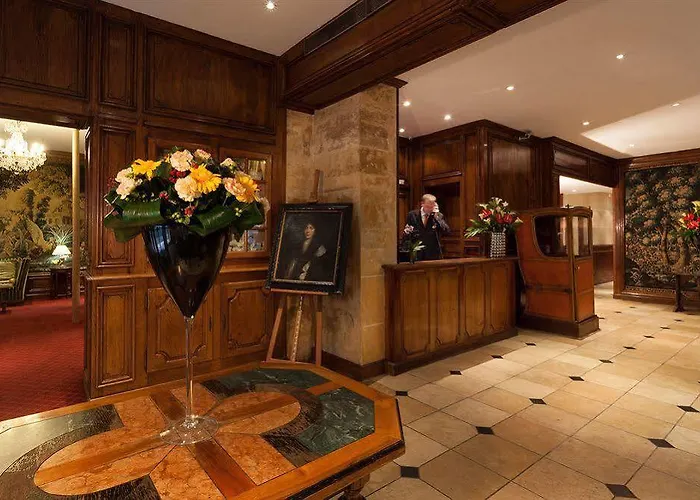 De L'arcade Hotel 3*