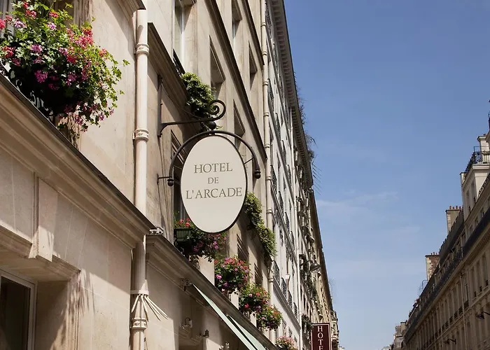 Hotel De L'arcade 3*