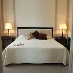 Hotel De L'arcade 3*