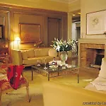 De L'arcade Hotel 3*