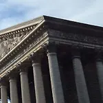 De L'arcade Hotel 3*