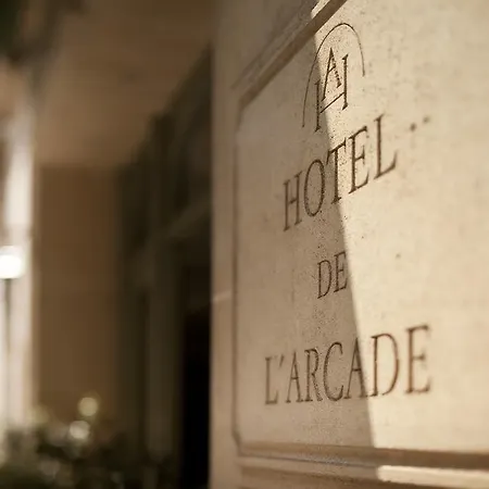Hotel De L'arcade Paris