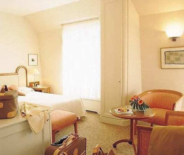 游乐场酒店 3* 巴黎